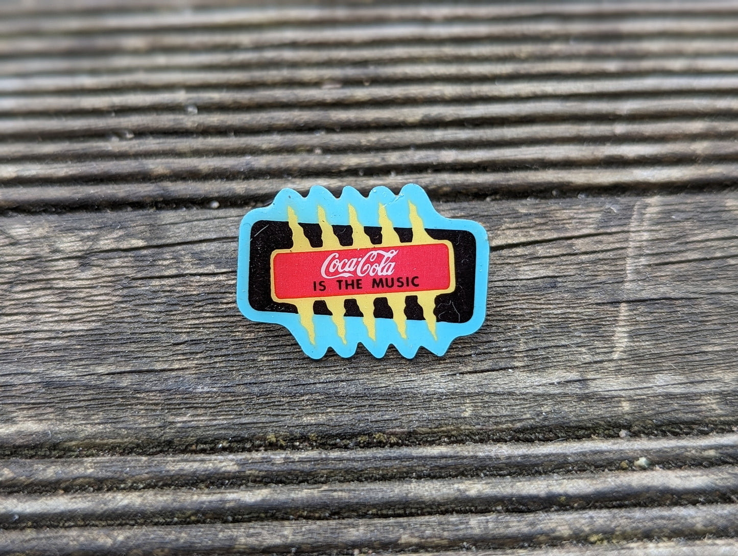 Vintage Coca Cola Pin Badges [Various Designs]