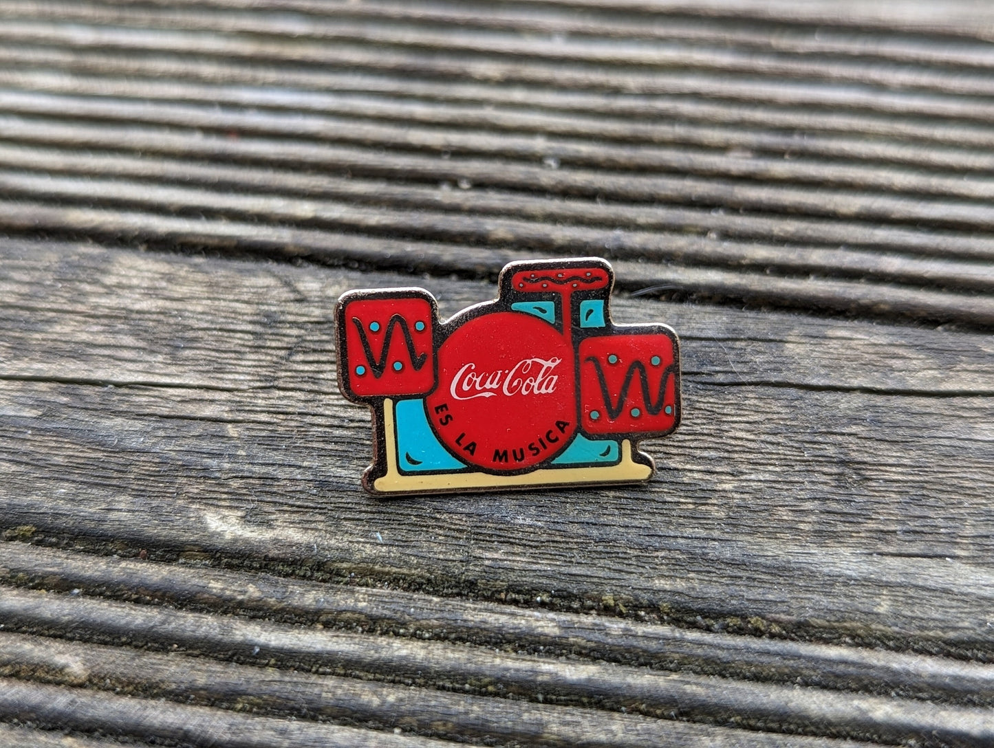 Vintage Coca Cola Pin Badges [Various Designs]