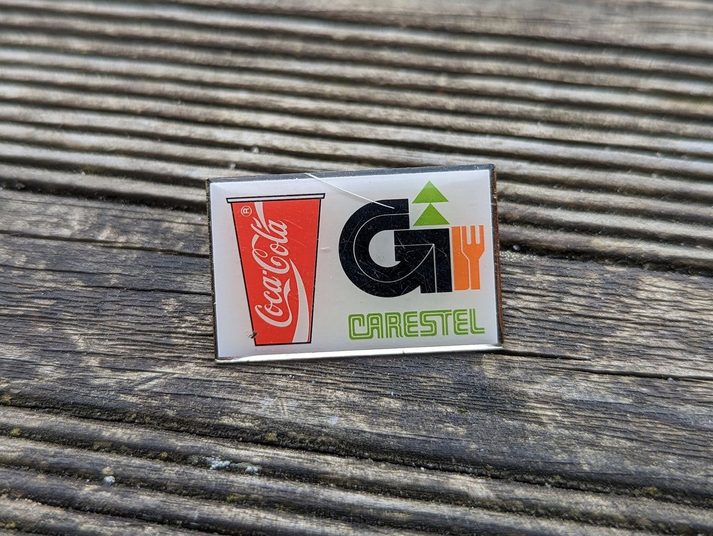 Vintage Coca Cola Pin Badges [Various Designs]